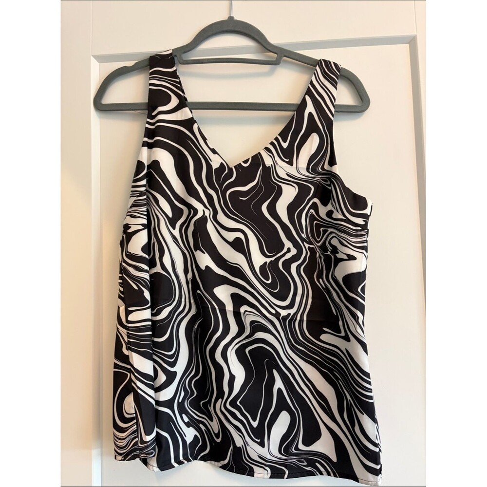 Sleeveless Black & White Swirl V-Neck Tank